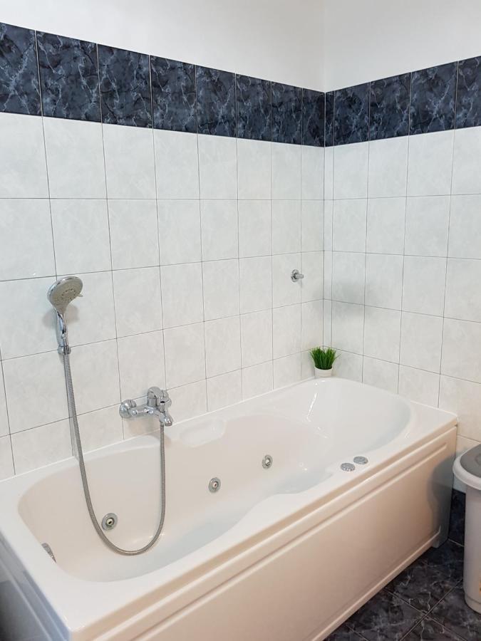 Apartman Roberta 拉宾 外观 照片